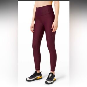 LULULEMON ZONE IN TIGHT 27” Leggings burgundy  size 4 reflective running cassis